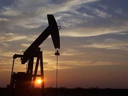 Иран назвал условие для переговоров о замораживании добычи нефти