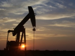 МВФ: низкие цены на нефть породили неожиданные риски