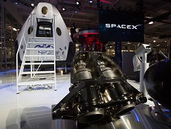 SpaceX получила контракт NASA на 5 дополнительных полётов к МКС