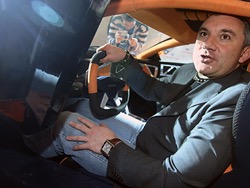 Суд обязал Фоменко вернуть занятые на спорткар Marussia деньги