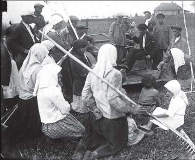 Коллективизация 30-х в украинских селах: редкие снимки. Фото