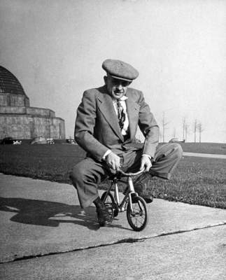 Странные велосипеды на исторических снимках. Фото