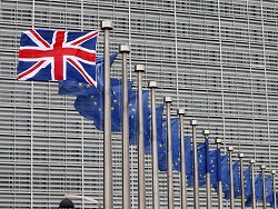 Больше 300 британских бизнесменов призвали к выходу своей страны из ЕС