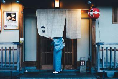Фотограф показал особенности японского колорита. Фото