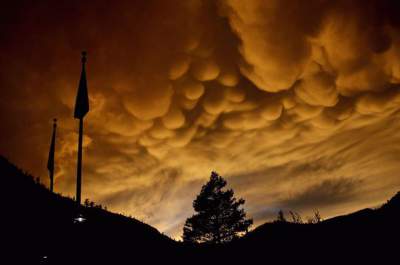Асператус: устрашающие облака необычайной красоты. Фото