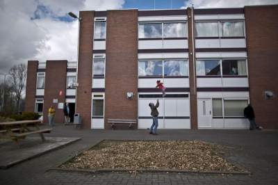 Как живут беженцы в голландских тюрьмах. Фото