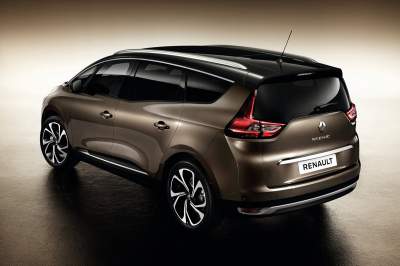 Renault представил семиместный Grand Scenic