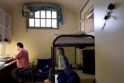 Как живут беженцы в голландских тюрьмах. Фото