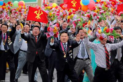 Как в Северной Корее отмечают важные праздники. Фото