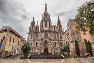 Барселона: солнечный город с удивительной архитектурой. Фото