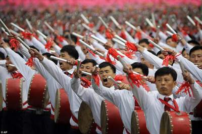Как в Северной Корее отмечают важные праздники. Фото