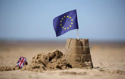 В Брюсселе призвали Британию «как можно скорее» начать выход из ЕС