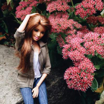 У куклы Барби есть аккаунт в Instagram. Фото