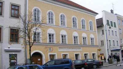 В Австрии планируют снести дом, где родился Гитлер