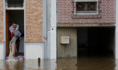 Впечатляющие снимки наводнения во Франции. Фото