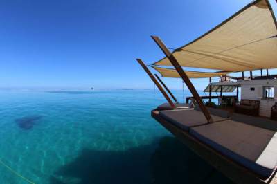 Вкусный кусочек рая - новая плавающая пиццерия на Фиджи. Фото