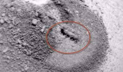 На Марсе есть норы гигантских подземных червей, - уфологи