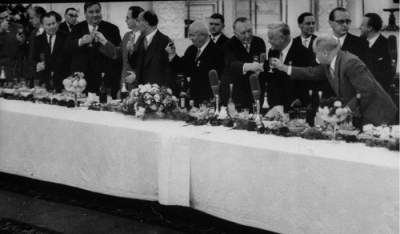 Хроники первого послевоенного визита канцлера Германии в СССР. Фото