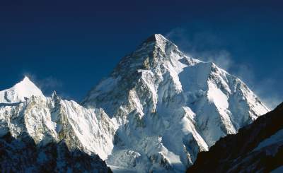 Опасные горы, унесшие жизни множества альпинистов. Фото