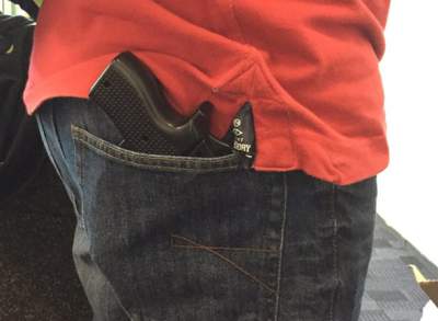 В Лондоне чехол для iPhone приняли за пистолет