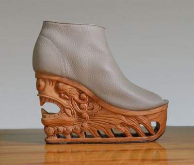 Дизайнер создает удивительную деревянную обувь. Фото