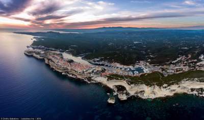 Курорты Корсики и Сардинии с высоты птичьего полета. Фото