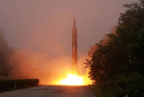 Кто стоит за ракетной программой КНДР