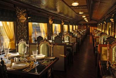 Экспресс Махараджей — самый роскошный поезд Индии. Фото