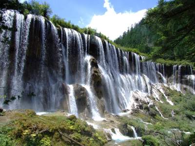 Уникальные водоемы национального парка Цзючжайгоу. Фото