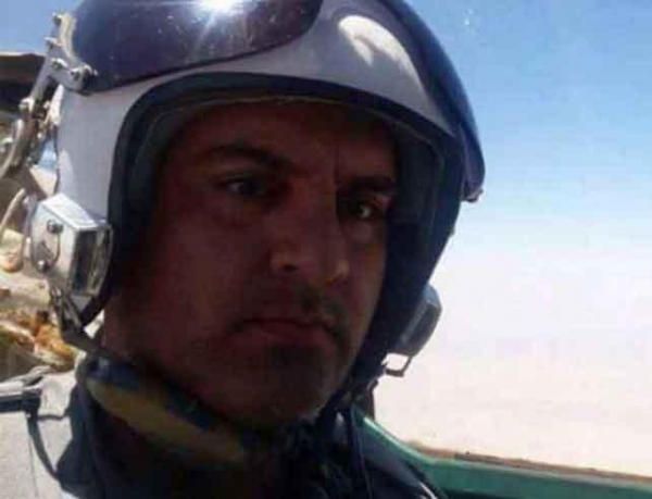 Боевики ИГ сбили сирийский истребитель и надругались над пилотом