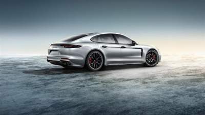 Porsche Exclusive представил новый Panamera