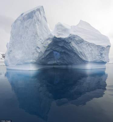 Впечатляющие снимки самых древних в мире айсбергов. Фото