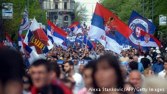 Скепсис и разочарование: почему молодые сербы не хотят в ЕС