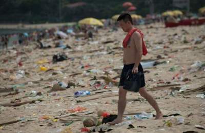 Шокирующие фото пляжа-свалки в Китае. Фото