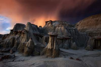 Инопланетные пейзажи пустоши Бисти. Фото