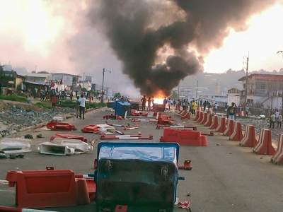В Габоне начались массовые  беспорядки