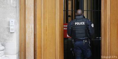 Во Франции задержали двух девушек по подозрению в подготовке терактов