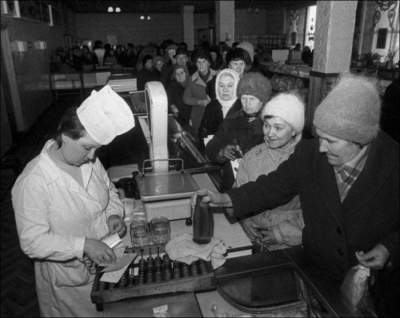 Back in the USSR: жуткий дефицит 90-х годов. Фото 