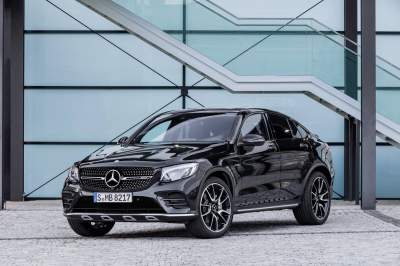 Опубликованы первые снимки нового кроссовера Mercedes-Benz 