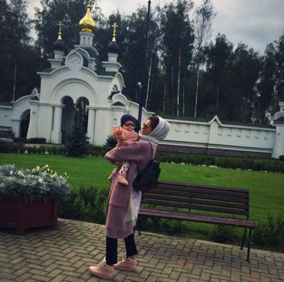 Екатерина Климова показала фото младшей дочери 