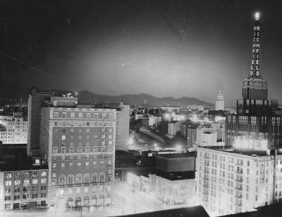 Атомные взрывы, заменявшие фейерверки жителям Лос-Анджелеса. Фото
