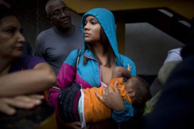 Повседневная жизнь в нищей Венесуэле. Фото