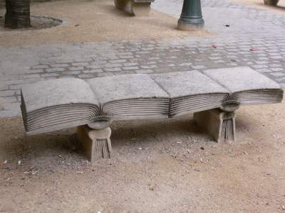 Эти скамейки стали настоящим украшением городов. Фото 