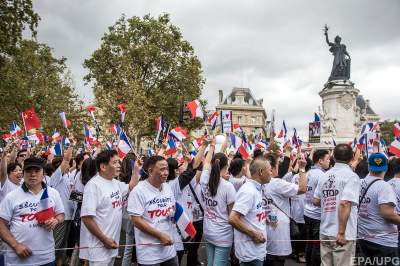 Акции протеста в Париже: против насилия над мигрантами