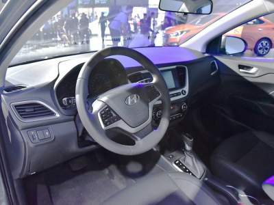 Опубликованы первые снимки обновленного Hyundai Accent