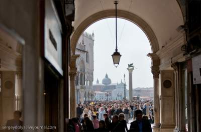 Прогулка по улицам самого романтичного города Италии. Фото