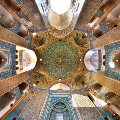 Необычные узоры, украшающие иранские мечети. Фото
