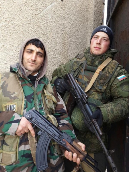 Российские морские пехотинцы пришли на помощь сирийской армии