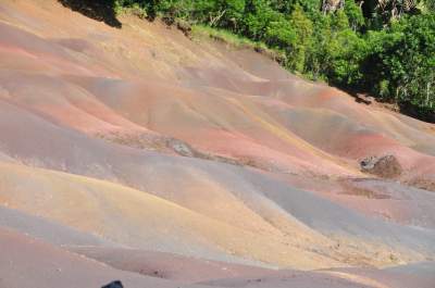Семицветные земли: цветные пески Шамарель. Фото