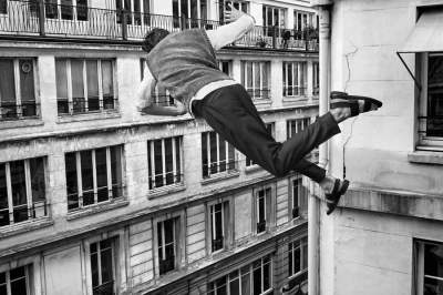 Захватывающие снимки людей в свободном падении. Фото